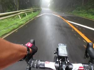 ロードバイク ブレーキ ワイヤー緩み
